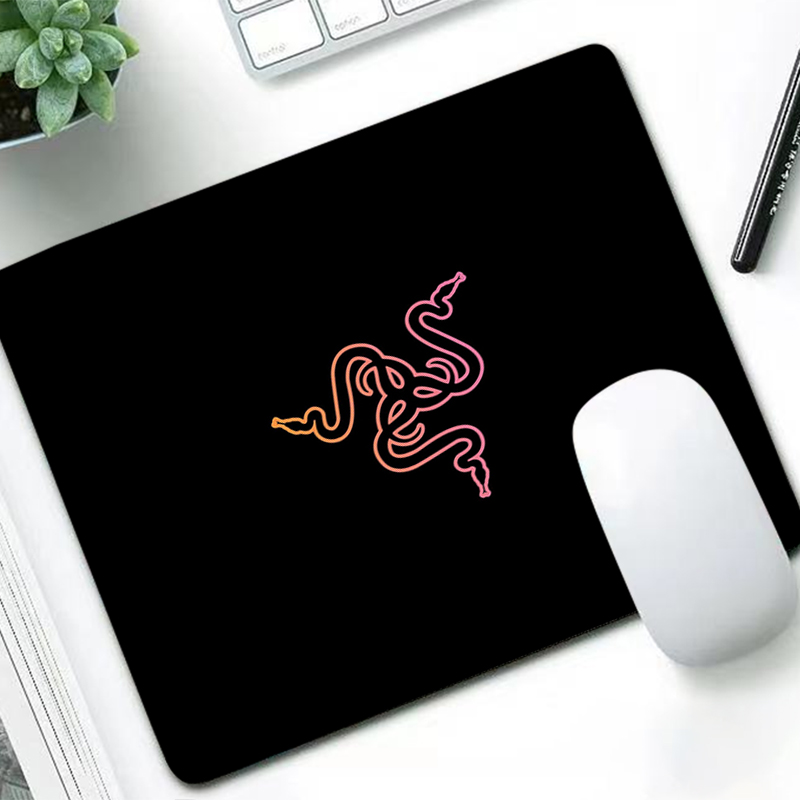 Razer Luxury Mouse Pad Anime G - огляд і ціна Laptop Accessories For Gaming